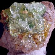 Opal var. hyalite CRAZY FLUORESCENCE