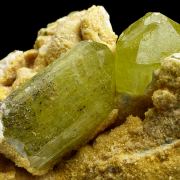 Fluorapatite, stilbite, feldspar