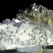 Sphalerite var. cleiophane, galena, quartz