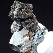 Hausmannite on Hematite