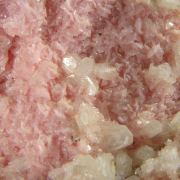 Rhodochrosite / with Stilbite(!) / & Chalcopyrite