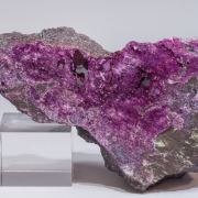 Cr-bearing Clinochlore (variety kämmererite)