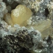 Stilbite on Analcime