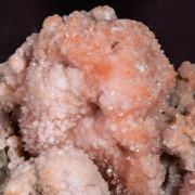 Quartz (variety rose quartz)