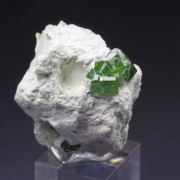 gem GARNET var. ANDRADITE var. DEMANTOID