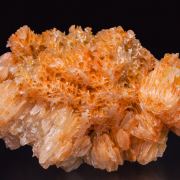 Chromium-rich Mimetite with Cerussite
