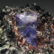 CORUNDUM var. RUBY, MUSCOVITE