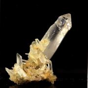 Quartz. 290.0 ct.