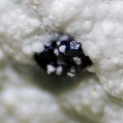 Geikielite on Lizardite