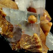 Baryte and Realgar on Orpiment