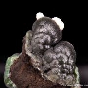 Arsendescloizite with Mimetite