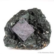 Perovskite with Clinochlore