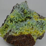 Plumbogummite