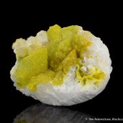 Cadmian Smithsonite on Calcite with Quartz