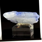 Quartz + Dumortierite. 664.0 ct.