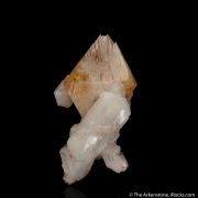 Powellite on Stilbite