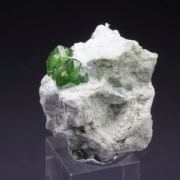 gem GARNET var. ANDRADITE var. DEMANTOID