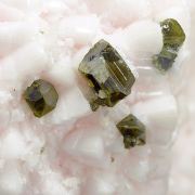 Sphalerite var. cleiophane, Mn-calcite