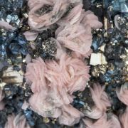 Rhodochrosite with Sphalerite and Pyrite