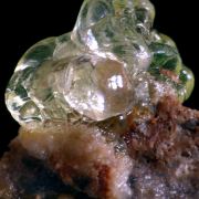 Opal var. hyalite CRAZY FLUORESCENCE