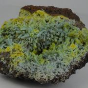 Plumbogummite