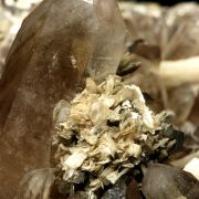 Bertrandite, Quartz and Pyrite