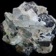 Fluoro-richterite