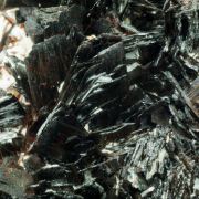 Hubnerite and Quartz