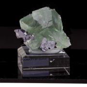 Fluorite + Galena. 640.0 ct.
