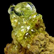 Opal var. hyalite CRAZY FLUORESCENCE