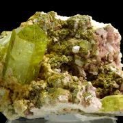 Fluorapatite, stilbite, feldspar