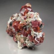 GARNET var. GROSSULAR