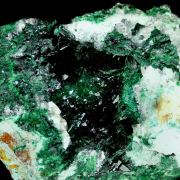 Clinoatacamite and Atacamite on Quartz