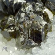 Sphalerite var. cleiophane, galena, quartz