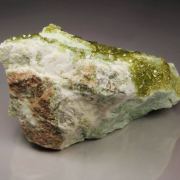 gem GARNET var. ANDRADITE var. TOPAZOLITE