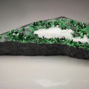 GARNET var. UVAROVITE, CALCITE