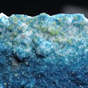 Cuprodongchuanite with Veszelyite