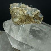Quartz with Siderite, Pyrite, Ferberite and Fluorapatite