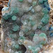 Cuprodongchuanite with Hemimorphite and Veszelyite