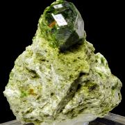 Andradite var. demantoid 