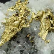 Gold (variety Ag-bearing) on Quartz with Sphalerite and Chalcopyrite