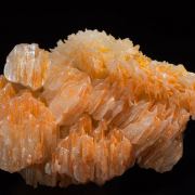 Chromium-rich Mimetite on Cerussite