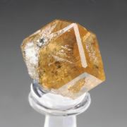 gem GARNET var. GROSSULAR