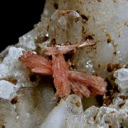 Inesite and Hubeite on Quartz