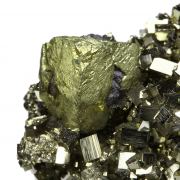 Chalcopyrite on Pyrite