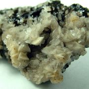 Manganite with Calcite