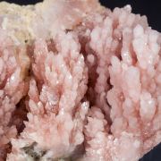 Quartz (variety rose quartz)