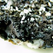 Manganite with Calcite