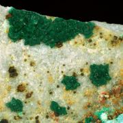 Pharmacosiderite, Carminite, Malachite