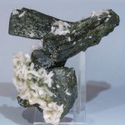 Epidote with Stilbite-Ca